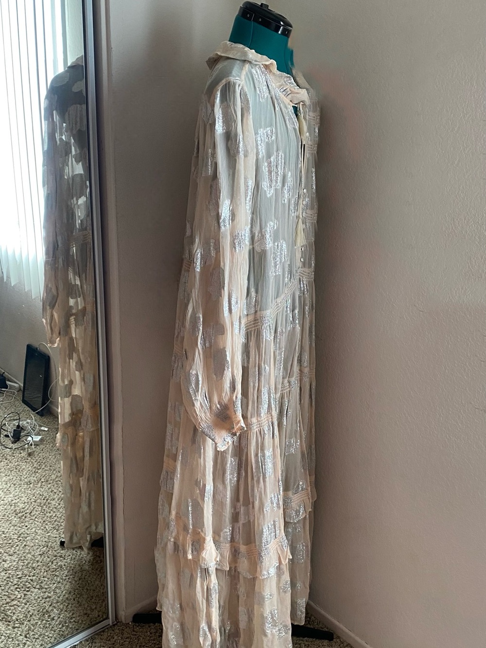 Anthropologie Cream and Silver Tassel Tie Long Metallic Dot Maxi Dress 3X - Picture 4 of 6